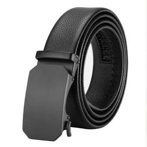 Cinturón Minimalista Negro con Hebilla Automática – Cinturón de Cuero Genuino Estilo “Black Warrior” para Hombre, Grabado Personalizado Disponible - Product Image 1
