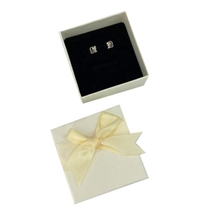 Caja <span class=keywords><strong>de</strong></span> Embalaje <span class=keywords><strong>de</strong></span> Joyería <span class=keywords><strong>de</strong></span> Lujo Personalizada, Caja <span class=keywords><strong>de</strong></span> Regalo con Tapa y Base <span class=keywords><strong>de</strong></span> Papel Especial, Suministro <span class=keywords><strong>de</strong></span> Fábrica <span class=keywords><strong>para</strong></span> Collares y Anillos - Product Image 5