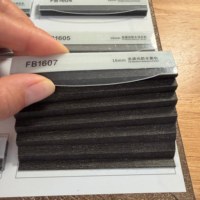 Tissu pour stores alvéolaires occultants en non-tissé spunlace noir de 16 mm, imperméable et sur mesure