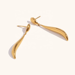 Dingran thiết kế tối giản 18K PVD mạ vàng nối dòng thả Bông tai thép không gỉ của phụ nữ đồ trang sức - Product Image 4