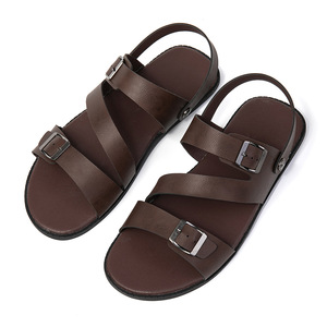Sandales à brides croisées en cuir véritable, bout ouvert, semelle extérieure en caoutchouc, fermeture à boucle, décontractées et respirantes pour homme, idéales pour l'été - Product Image 2