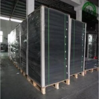 Schwarze Kartonpapierrollen und -bögen 120-400g/m² Unbeschichtet Einseitig Recycelte Materialien Offsetdruck-Kompatibel Luxuriös