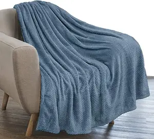 Popular Classic Polyester Flannel Blanket, Well Designed Classic Super Warm Coral Fleece Blanket