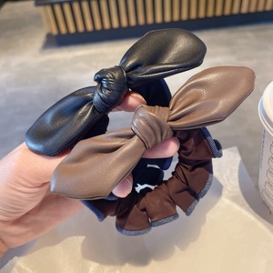 Nouveaux chouchous oreilles de lapin 2026, noirs, personnalisés, style coréen, pour femmes, avec ruban court en similicuir, accessoires pour cheveux - Product Image 2