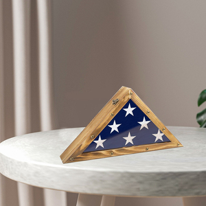 Rustik ahşap askeri bayrak vitrin amerikan gazileri bayrağı çerçeve üçgen gölge kutusu - Product Image 4
