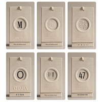 Carte de luxe personnalisée pour vêtements, vêtements, balançoire, vêtements, étiquettes en papier gaufré, étiquette volante pour vêtements