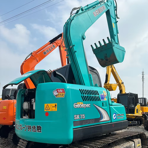 Mini excavadora japonesa usada barata, excavadora Kobelco SK75 usada, original de Japón, pocas horas de uso. - Product Image 1