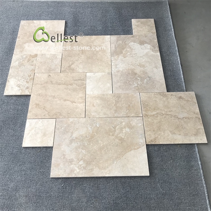 Антикварная матовая плитка из травертина с французским узором