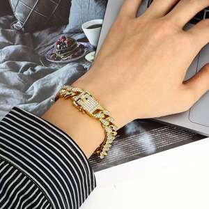 <span class=keywords><strong>Collana</strong></span> e bracciale da uomo in rame placcato oro <span class=keywords><strong>vero</strong></span>, catena cubana <span class=keywords><strong>con</strong></span> diamanti da 13 mm. - Product Image 2