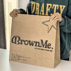 ถุงกระดาษคราฟท์สีน้ำตาลคลาสสิกพิมพ์ลายตามสั่ง พร้อมหูหิ้วแบบเกลียว สำหรับใส่เสื้อผ้าและรองเท้า เป็นมิตรกับสิ่งแวดล้อม เหมาะสำหรับใช้เป็นถุงของขวัญหรือถุงช้อปปิ้ง - Product Image 1