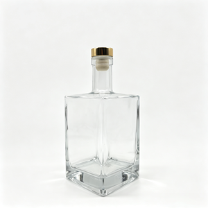 Bouteille en verre carrée transparente de 500 ml et 750 ml pour rhum, whisky, <span class=keywords><strong>vodka</strong></span>, liqueur avec bouchon en liège à vendre - Product Image 1