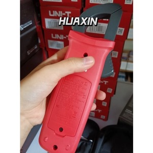Multimètre à pince portable UNI-T UT202 True RMS avec gamme automatique et écran LCD - Product Image 2
