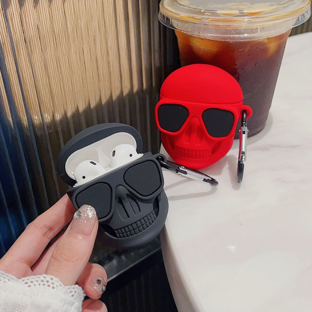 Skull Head Wireless Charger Case for AirPods Pro Soft Silicone Earphone Accessory Keychain TPU Material Protects Headphone Box