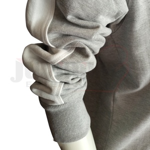 Vente en gros de sweats à capuche et de sweat-shirts pour femmes, de haute qualité, personnalisés, unis, à motif uni, vente en gros de vêtements pour filles - Product Image 3