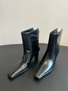 <span class=keywords><strong>Stivaletti</strong></span> Invernali da Donna con Vestibilità Ampia, Punta Affusolata Effetto Coccodrillo, <span class=keywords><strong>Tacco</strong></span> a Rocchetto, Chiusura Slip-On per Autunno - Product Image 1