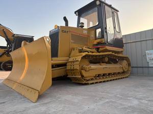 Bulldozer D4C Usado Avanzado con Motor de Alta Resistencia para Minería, Construcción, Movimiento de Tierras y Aplicaciones Industriales - Product Image 4