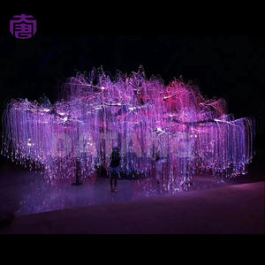 Arbre lumineux décoratif en fibre optique LED en plastique, indice de protection IP65, pour la décoration commerciale des rues, des places publiques, des centres de villégiature et des festivals - Product Image 2