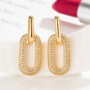 E1949 Orecchini in oro bianco con diamanti, taglio rotondo brillante, colore G, gioielli naturali di lusso da donna - Product Image 1