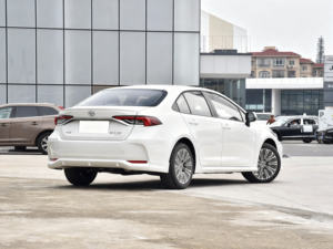 Pour <span class=keywords><strong>Corolla</strong></span> 2021 1.2T S-CVT Sport Edition, berline compacte construite sur l'architecture TNGA avec un design sportif et des performances efficaces - Product Image 4