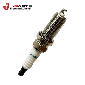 หัวเทียน (Denso SK20HR11) สำหรับรถยนต์โตโยต้า ไฮเอซ TRH203 ปี 2005-2013 - Product Image 2