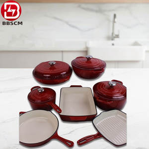 Plat à gratin en fonte au design classique, revêtement émaillé, peu profond, avec une construction métallique durable - Product Image 1