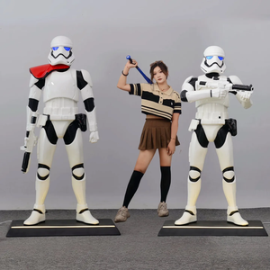 Famoso personaje de la película Esculturas de fibra de vidrio de Stormtroopers, 1:1 Esculturas de tamaño real con armadura y un <span class=keywords><strong>Blaster</strong></span> de <span class=keywords><strong>E</strong></span>-<span class=keywords><strong>11</strong></span> - Product Image 4