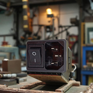 Deux-en-un 10A 250V C14 Module d'entrée prise 3 broches interrupteur à bascule DPST Module d'entrée d'alimentation électrique interrupteur à bascule pour prises de courant - Product Image 2