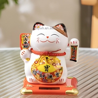 Promotion : Statue Maneki Neko en céramique à bras oscillant solaire, Ornement porte-bonheur, Boîte cadeau avec fenêtre transparente pour voiture, ouverture de magasin, ou événement commercial