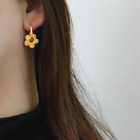 Ensemble de bijoux fleur porte-bonheur avec fermoir à bascule chaînes trombone collier en acier inoxydable plaqué or 18 carats bracelet boucles d'oreilles