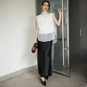 Nuova <span class=keywords><strong>Blusa</strong></span> Elegante da Donna 2026 con Collo Alto e Ricami Senza Maniche per Primavera Estate - Product Image 6