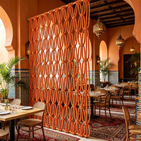 Paravent en macramé tissé à la main de qualité supérieure, personnalisable, pour projets d'aménagement intérieur, directement de l'usine