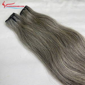 Prêt à expédier : Mèches de cheveux naturels gris sel et poivre, 100% cheveux humains vietnamiens bruts, lisses et ondulés - Product Image 1