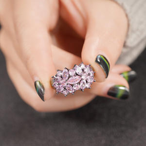 Bague de cocktail florale T0369 avec cristal taille marquise et strass sertis pavé – Bagues raffinées pour femme pour les soirées - Product Image 6