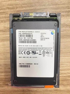 005052556 สำหรับ 7.68TB SAS D4-2SFXL2-7680 สำหรับ D3F-2SFXL2-7680 005052113 005052112 7.68TB SAS SSD - Product Image 4