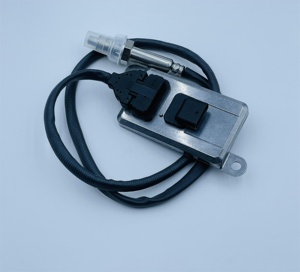 เซ็นเซอร์ไนโตรเจนออกไซด์ <span class=keywords><strong>NOx</strong></span> 24V คุณภาพสูงสำหรับรถบรรทุกวอลโว่ <span class=keywords><strong>FH</strong></span> FM 21244501 5WK96664A สภาพใหม่ - Product Image 3