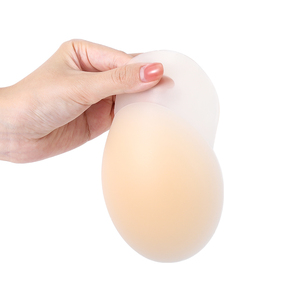 Cache-tétons en silicone adhésifs hypoallergéniques réutilisables à maintien puissant, imperméables et invisibles pour robes dos nu - Product Image 3