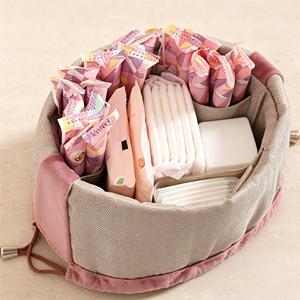 Bolsa Organizadora de Cosméticos de Gran Capacidad para Mujer, de Terciopelo y Poliéster, con Cierre de Cordón y Compartimentos con Letras, para Viaje - Product Image 3