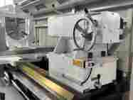 Torno CNC Horizontal de Gran Diámetro DONGS QK1332 con Control GSK, Eje Único, Bancada Plana, de Alta Resistencia para Corte y Procesamiento de Metales