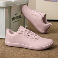 Baskets de basketball personnalisées 2026 pour hommes et femmes, qualité originale, stock disponible, caractéristique pied nu à bout large pour printemps, été, automne