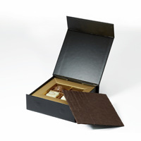 Vente en gros de boîte cadeau pliante en carton magnétique de luxe biodégradable imprimé personnalisé pour chocolat et bonbon