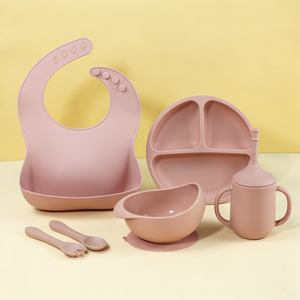 Vente en gros Mangeoire pour bébé Bol à ventouse en silicone Bavoir Assiette Tasse Ensemble - Product Image 5