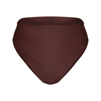 Vêtements de plage personnalisés en tissu de nylon doux sans couture maillots de bain micro bikini extrême bikini sexy à string pour fille