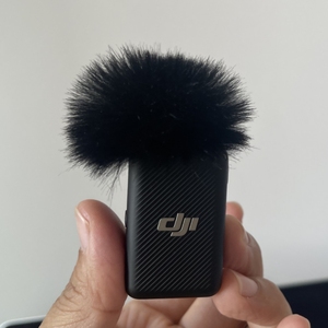 Filtro Pop DJI Micrófono de pecho inalámbrico Lavalier Furry Ball Mic Cover Estilo de solapa Reduce el ruido del viento Gato muerto Manga a prueba de viento - Product Image 6