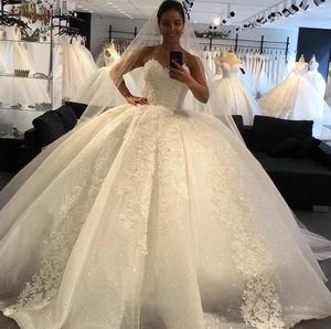 Robes de mariée de luxe sur mesure 2022, épaules dénudées, appliques en dentelle, robe de mariée princesse bouffante à grand bas - Product Image 4