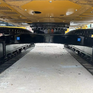 Excavatrice Caterpillar CAT320d2 2016, 90% neuve, pour moteur haute efficacité, qualité durable, assurance qualité - Boîte de vitesses et pompe incluses - Product Image 3