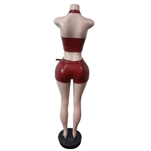 Completo Donna in <span class=keywords><strong>Pelle</strong></span> PU 2026, Top Corto e <span class=keywords><strong>Pantaloncini</strong></span>, Set Due Pezzi Y2K Casual in Ecopelle - Product Image 6