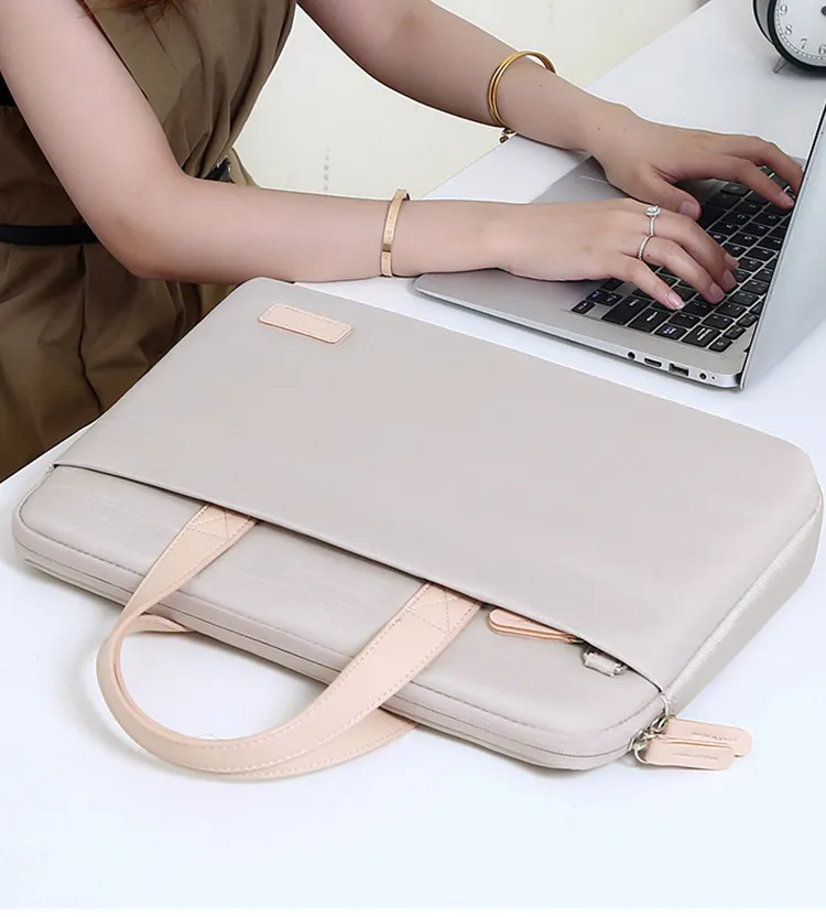 La più recente borsa per computer amaretto borsa a tracolla per Notebook impermeabile leggera borsa per laptop di maggiore capacità per le donne