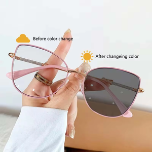 <span class=keywords><strong>Occhiali</strong></span> Fotocromatici Anti <span class=keywords><strong>Luce</strong></span> <span class=keywords><strong>Blu</strong></span> all'Ingrosso, Montature per <span class=keywords><strong>Occhiali</strong></span> da Vista per Uomo e <span class=keywords><strong>Donna</strong></span>, Montature Ottiche - Product Image 3