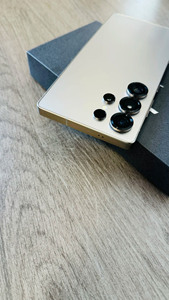 Teléfono Inteligente S25 Ultra 5G Edición Oro, Procesador Deca Core, Soporte en Inglés, Cámara de Alta Definición, Pantalla OLED Grande de 120 Hz para Juegos - Product Image 4