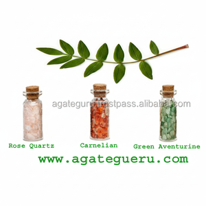 Juego de botellas de Aventurina verde cornalina de cuarto de galón rosa, botella curativa de piedras preciosas - Product Image 1